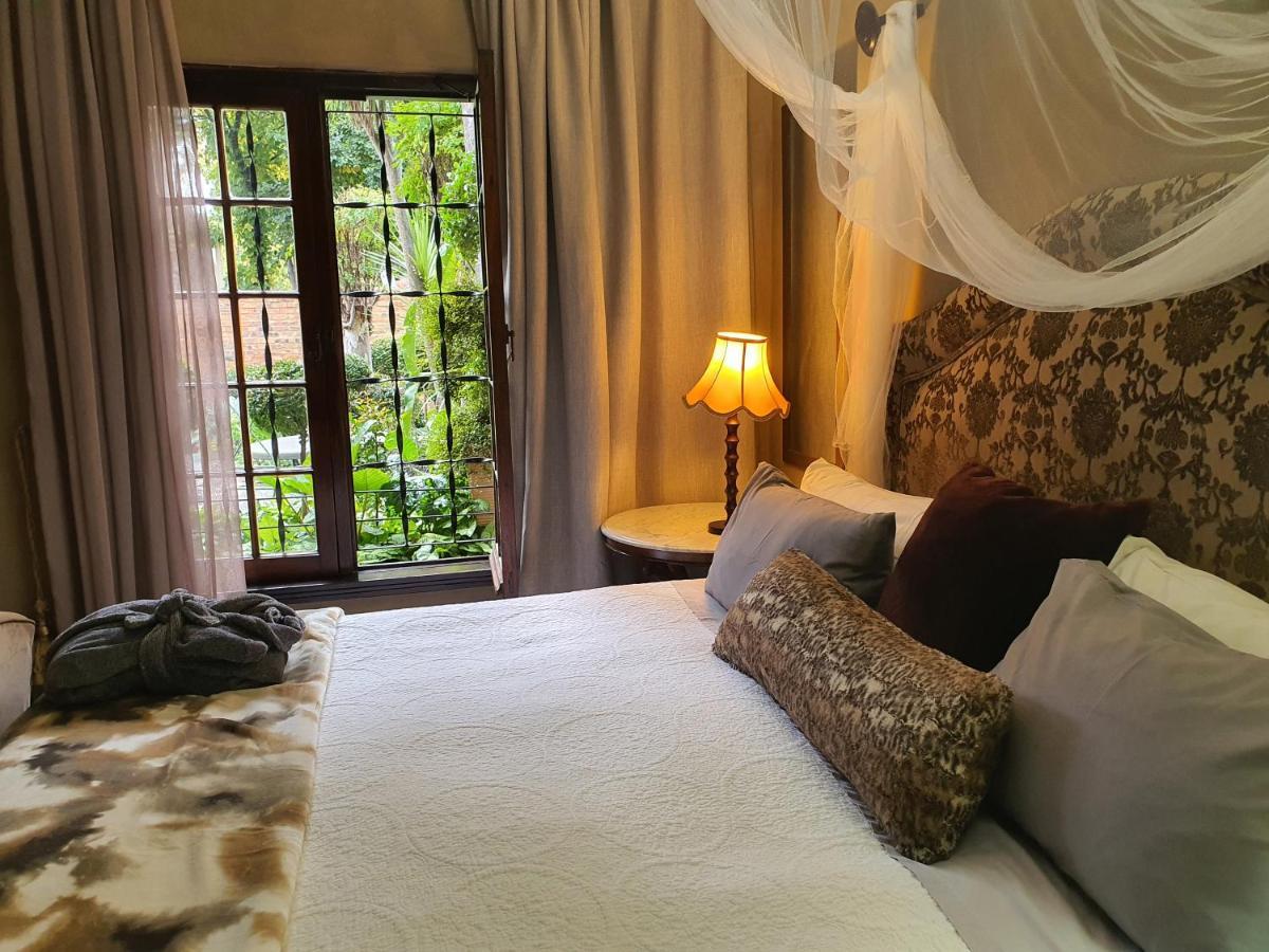 Waterhouse Guest Lodge In Waterkloof Pretoria-Noord Exteriér fotografie