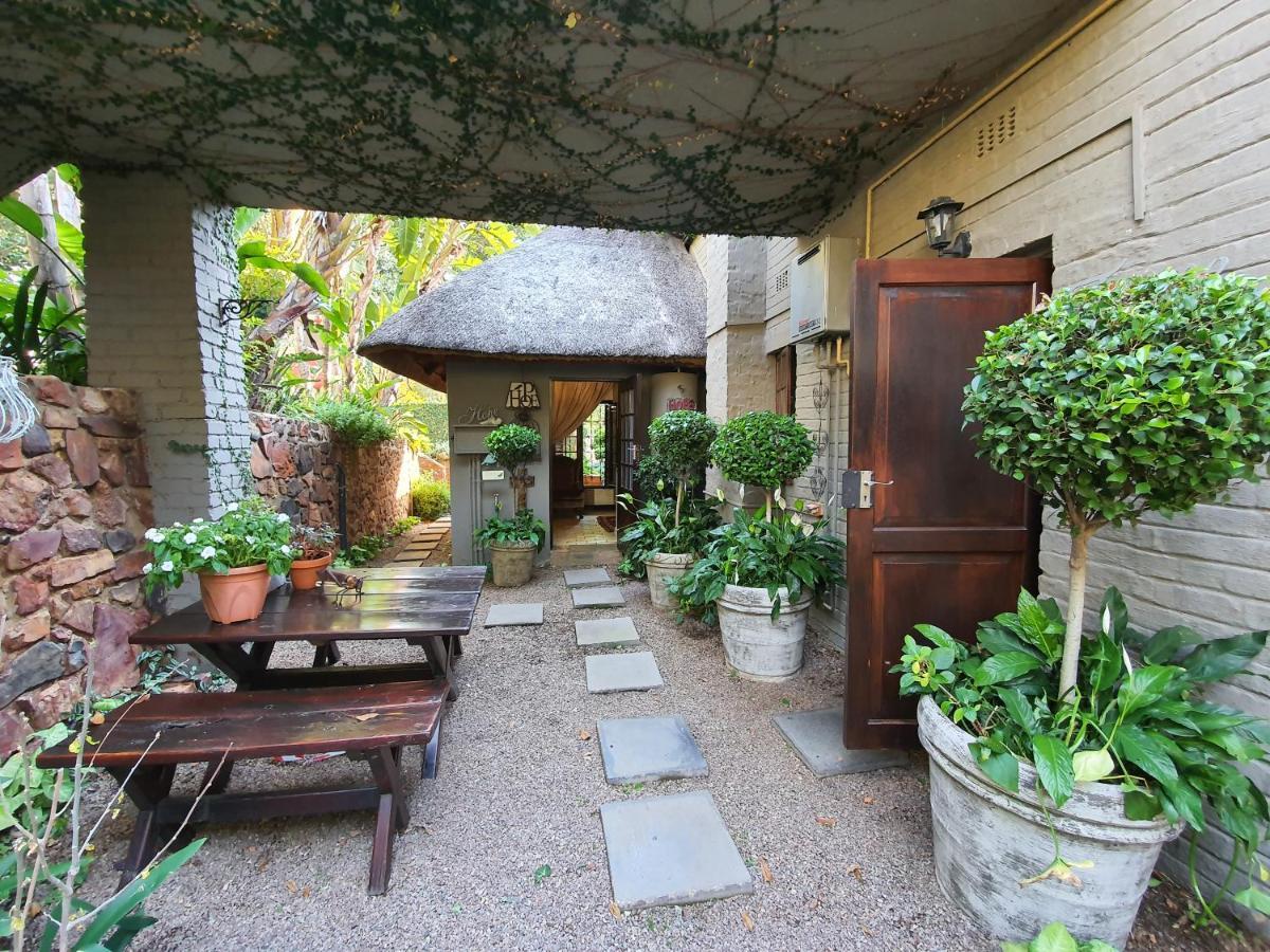 Waterhouse Guest Lodge In Waterkloof Pretoria-Noord Exteriér fotografie