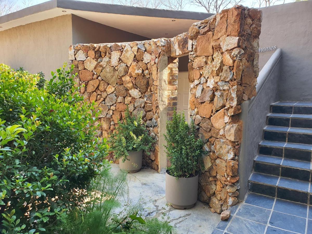 Waterhouse Guest Lodge In Waterkloof Pretoria-Noord Exteriér fotografie